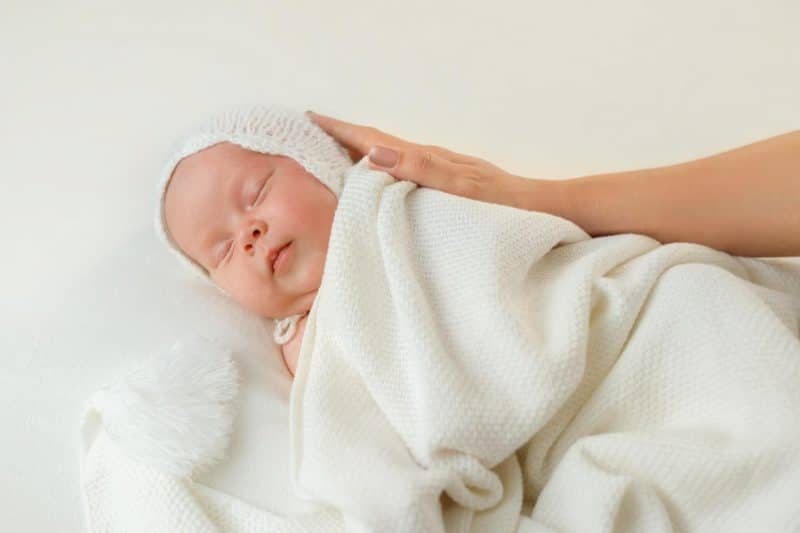 Comment savoir si bébé a froid la nuit ? | Quotidien Le Mandat